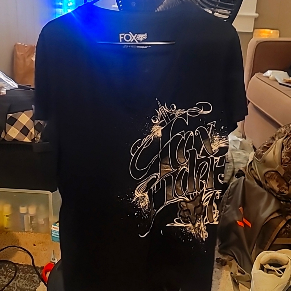 Fox v-neck shirt